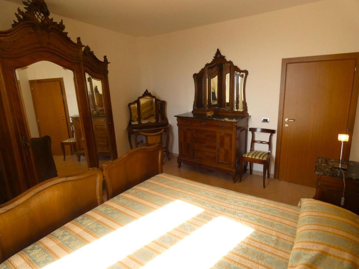 Апартаменты Scappo In Umbria, La Casa Di Eude Ассизи Экстерьер фото